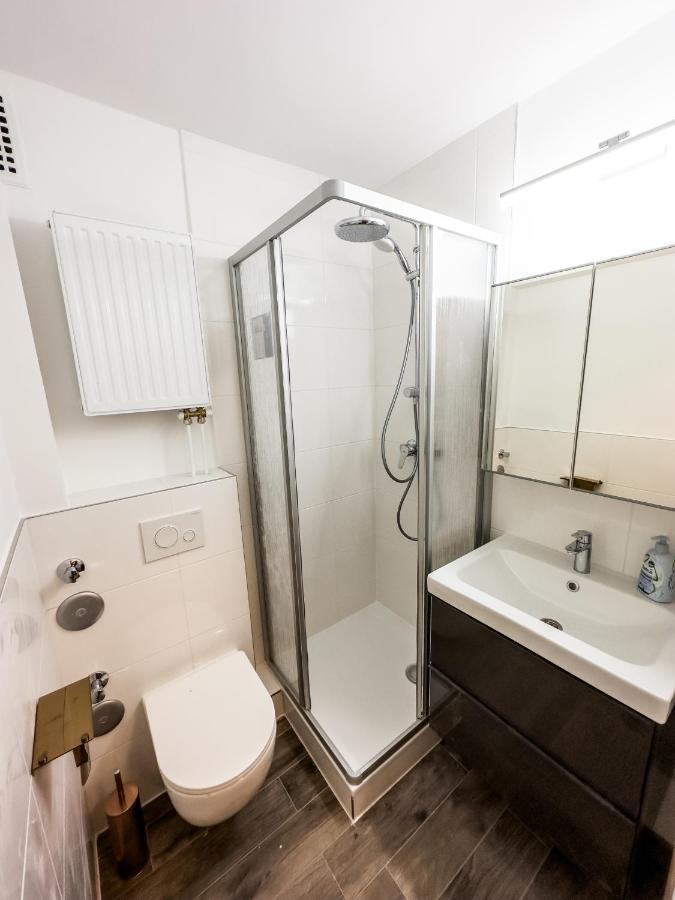Apartment Fuer 3 Gaeste Mit Kostenlosen Parkplaetzen Und Lift 하노버 외부 사진