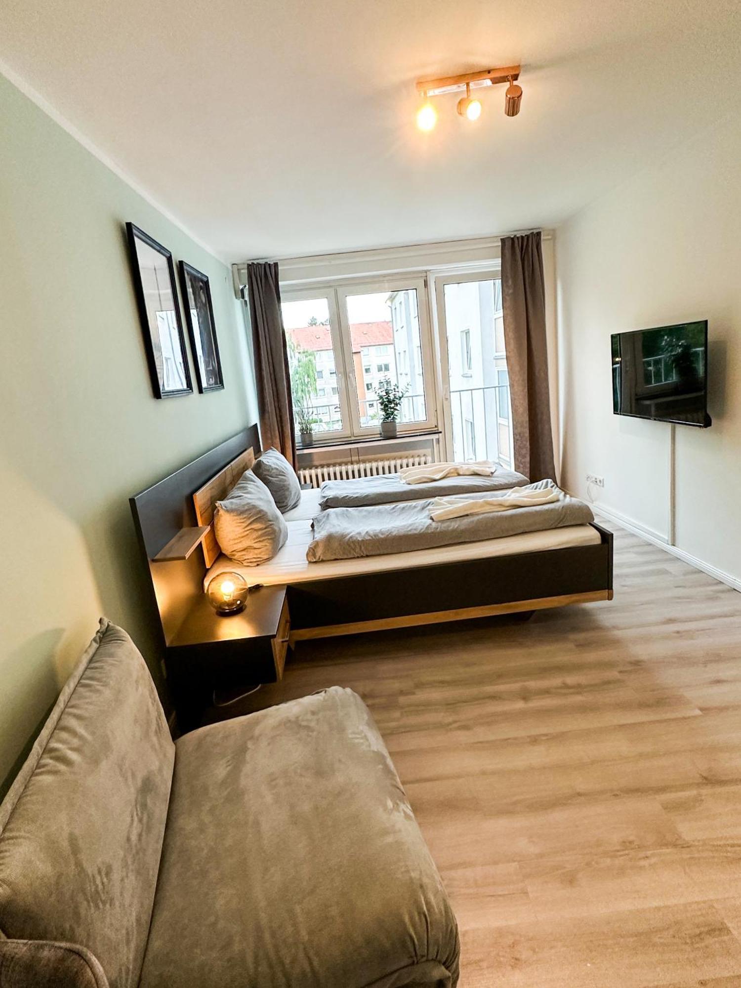 Apartment Fuer 3 Gaeste Mit Kostenlosen Parkplaetzen Und Lift 하노버 외부 사진